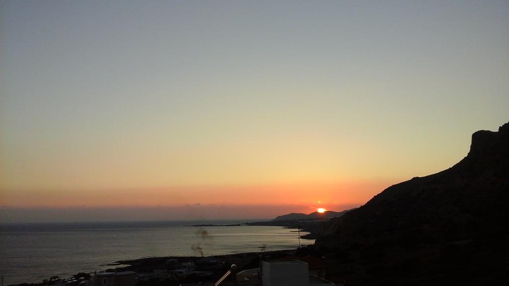 Petrakis Sunset Lägenhet Palaiochora Exteriör bild